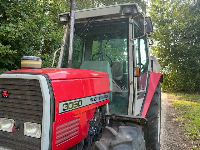 1990 massey ferguson 3050 vierwielaangedreven landbouwtractor - afbeelding 2 van  26