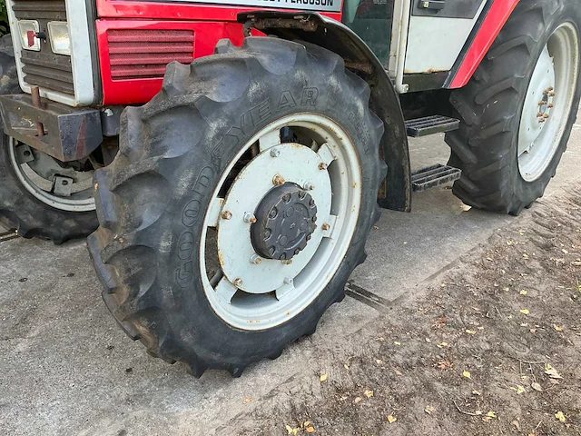 1990 massey ferguson 3050 vierwielaangedreven landbouwtractor - afbeelding 3 van  26