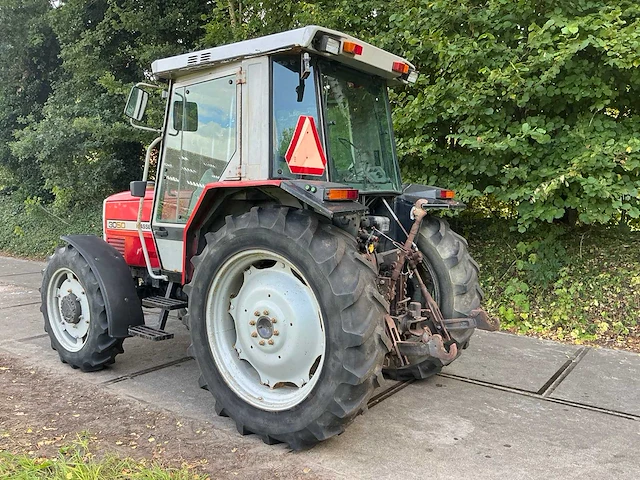 1990 massey ferguson 3050 vierwielaangedreven landbouwtractor - afbeelding 22 van  26