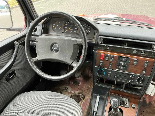 1990 mercedes-benz g-klasse 300gd - afbeelding 13 van  45