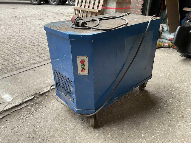 1990 messer fumator standard maf 1100 lasdampafzuiginstallatie - afbeelding 1 van  6