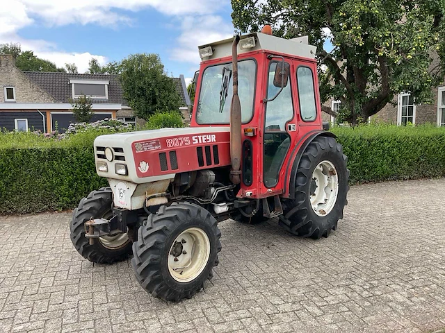 1990 steyr 8075 smalspoortractor - afbeelding 1 van  30