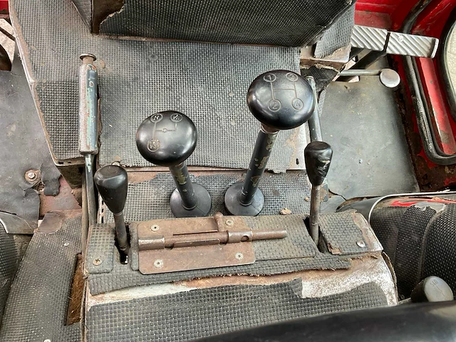 1990 steyr 8075 smalspoortractor - afbeelding 14 van  30