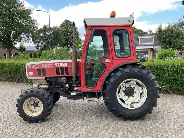 1990 steyr 8075 smalspoortractor - afbeelding 12 van  30