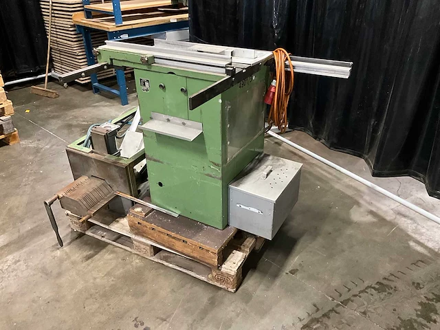 1990 ulmia 1710s cirkelzaagmachine metaal en buig apparaat - afbeelding 8 van  14