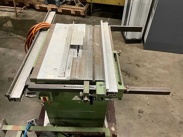 1990 ulmia 1710s cirkelzaagmachine metaal en buig apparaat - afbeelding 12 van  14