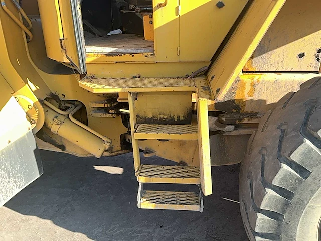 1990 volvo bm l90 shovel - afbeelding 17 van  30