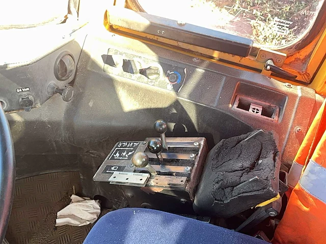 1990 volvo bm l90 shovel - afbeelding 19 van  30