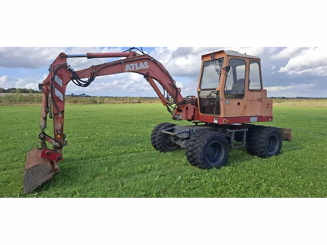 1991 atlas 1004 banden graafmachine - afbeelding 1 van  33