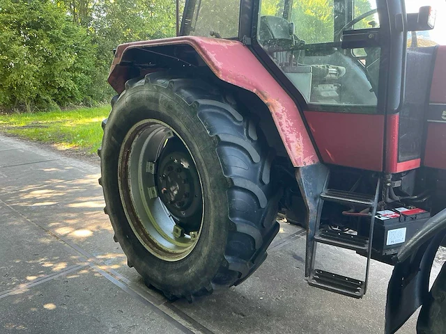 1991 case international 5120 vierwielaangedreven landbouwtractor - afbeelding 7 van  32