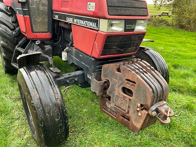 1991 case international 695 xl tweewielaangedreven landbouwtractor - afbeelding 4 van  35