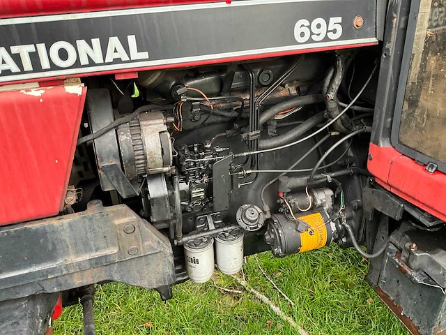 1991 case international 695 xl tweewielaangedreven landbouwtractor - afbeelding 7 van  35