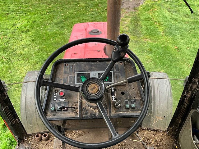 1991 case international 695 xl tweewielaangedreven landbouwtractor - afbeelding 20 van  35