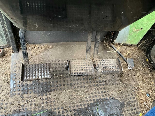 1991 case international 695 xl tweewielaangedreven landbouwtractor - afbeelding 27 van  35