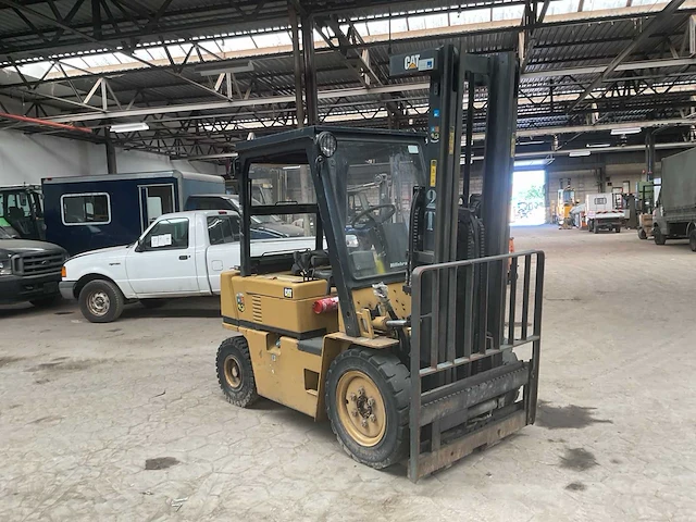 1991 caterpillar v40 vorkheftruck - afbeelding 2 van  9