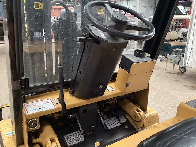 1991 caterpillar v40d vorkheftruck - afbeelding 12 van  13