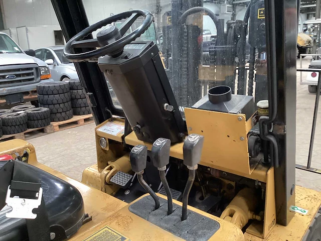 1991 caterpillar v40d vorkheftruck - afbeelding 13 van  13