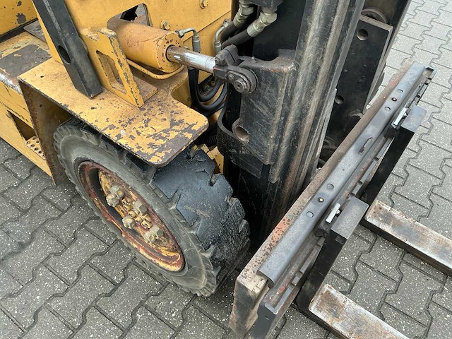 1991 caterpillar v50d vorkheftruck - afbeelding 13 van  36