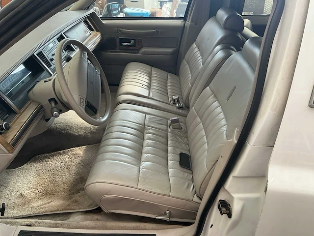 1991 ford lincoln towncar personenauto - afbeelding 12 van  35