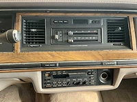 1991 ford lincoln towncar personenauto - afbeelding 18 van  35