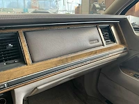1991 ford lincoln towncar personenauto - afbeelding 19 van  35