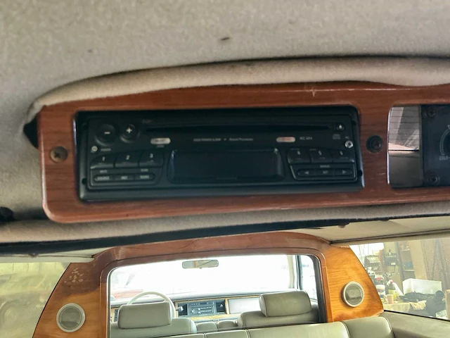 1991 ford lincoln towncar personenauto - afbeelding 29 van  35