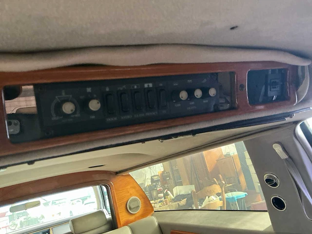 1991 ford lincoln towncar personenauto - afbeelding 30 van  35