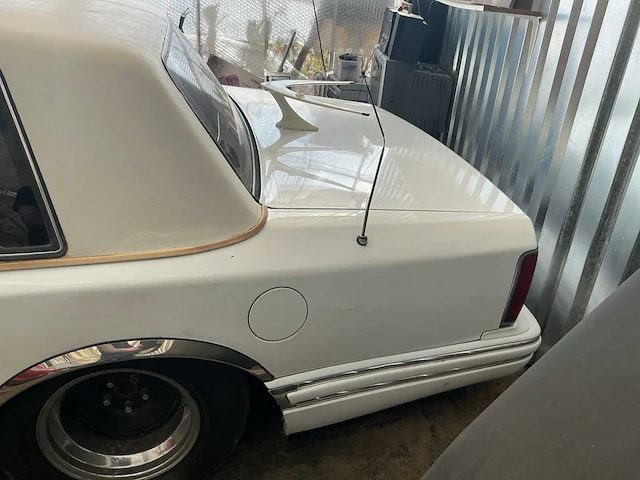 1991 ford lincoln towncar personenauto - afbeelding 4 van  35