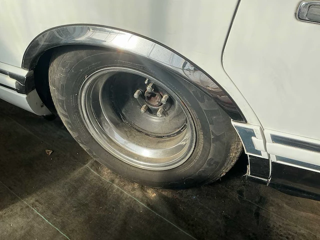 1991 ford lincoln towncar personenauto - afbeelding 9 van  35