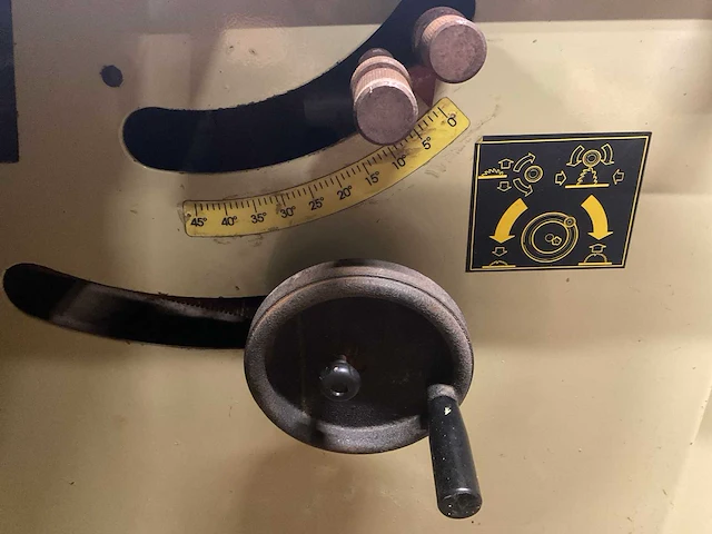 1991 lazzari juno 3000i formaatcirkelzaagmachine - afbeelding 5 van  9