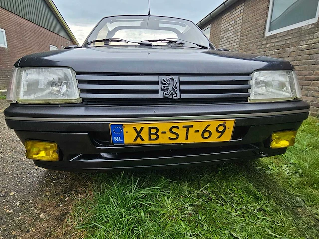 1991 peugeot 205 1.4 roland garros cabriolet - afbeelding 4 van  26