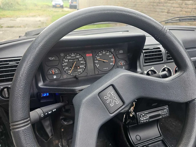 1991 peugeot 205 1.4 roland garros cabriolet - afbeelding 10 van  26