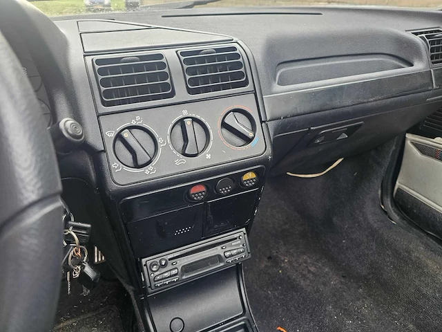 1991 peugeot 205 1.4 roland garros cabriolet - afbeelding 11 van  26