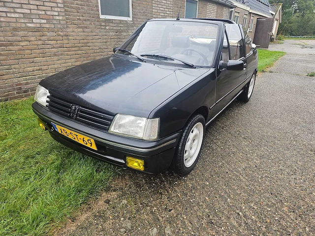 1991 peugeot 205 1.4 roland garros cabriolet - afbeelding 20 van  26