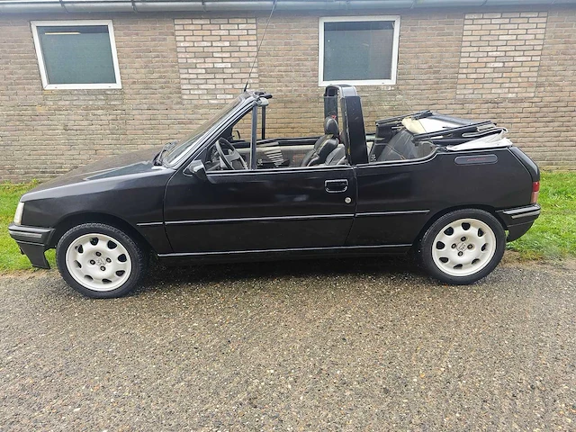 1991 peugeot 205 1.4 roland garros cabriolet - afbeelding 21 van  26