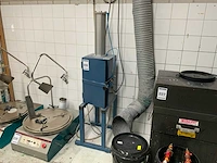 1991 vaupel v88-10 pneumatische blikkenpers - afbeelding 1 van  3