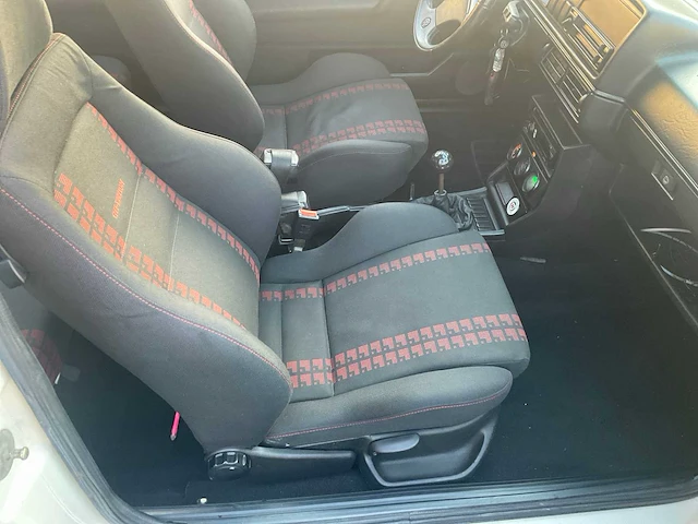 1991 volkswagen golf gtd personenauto - afbeelding 18 van  31
