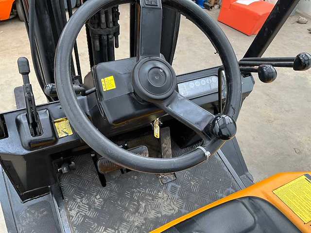 1991 yale gdp25 vorkheftruck - afbeelding 2 van  13