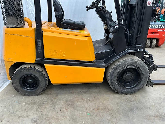 1991 yale gdp25 vorkheftruck - afbeelding 6 van  13