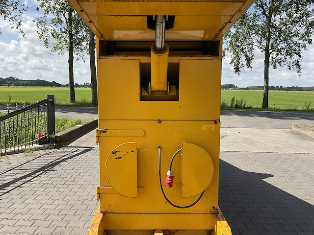 1992 amk kbmp600 mobiele transportband - afbeelding 2 van  17