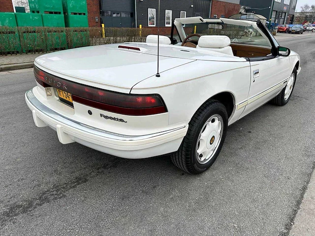 1992 buick reatta cabriolet - afbeelding 36 van  40