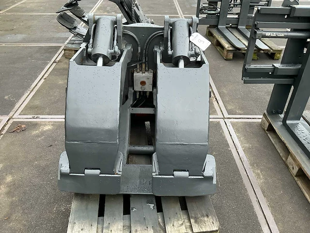 1992 cascade 45f rd 601aq papierrollenklem splitarm - afbeelding 5 van  11