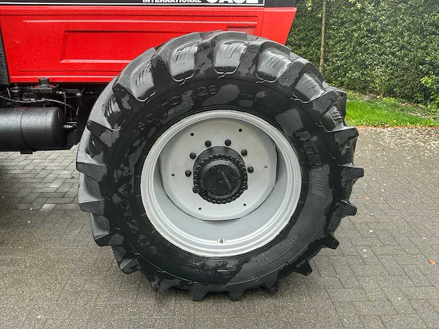 1992 case international 1455xl vierwielaangedreven landbouwtractor 40km/h - afbeelding 22 van  46