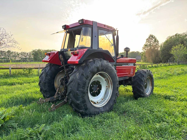 1992 case international 1455xl vierwielaangedreven landbouwtractor - afbeelding 32 van  34