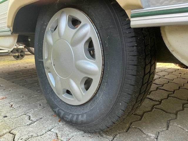 1992 chateau la car 400 caravan - afbeelding 11 van  30