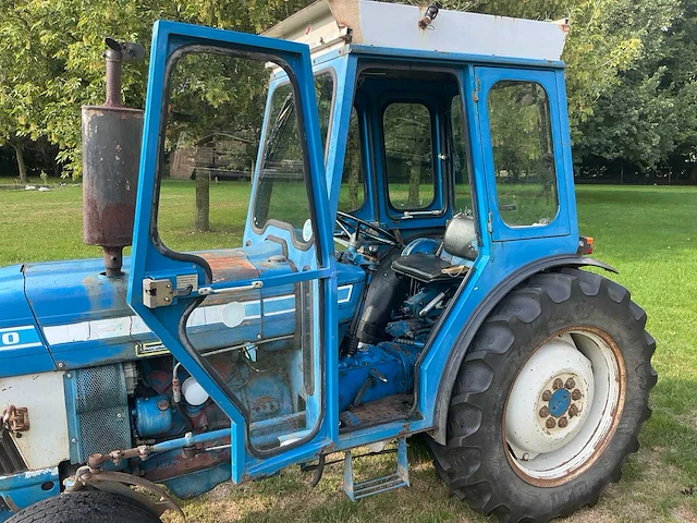 1992 ford 4610 tweewielaangedreven landbouwtractor - afbeelding 7 van  24