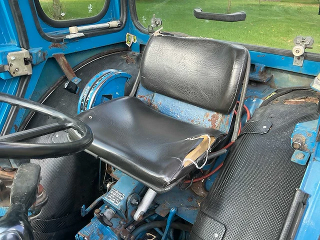 1992 ford 4610 tweewielaangedreven landbouwtractor - afbeelding 8 van  24