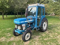 1992 ford 4610 tweewielaangedreven landbouwtractor - afbeelding 1 van  24