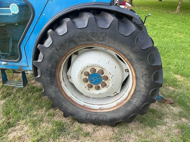 1992 ford 4610 tweewielaangedreven landbouwtractor - afbeelding 22 van  24