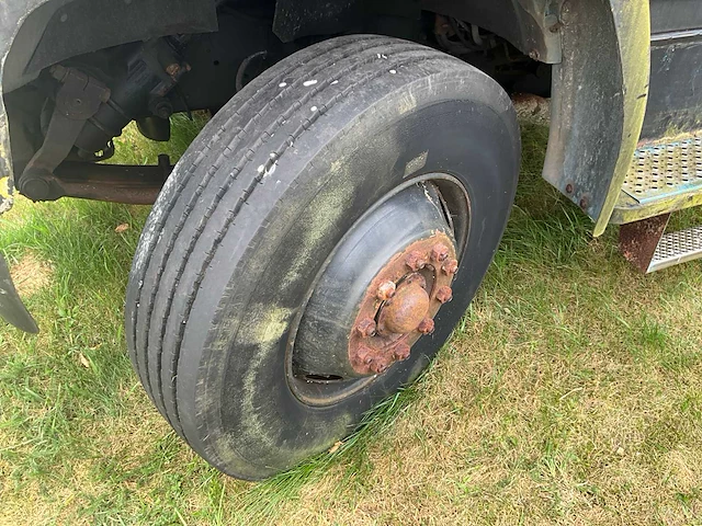 1992 ford f700 vrachtwagen - afbeelding 37 van  46